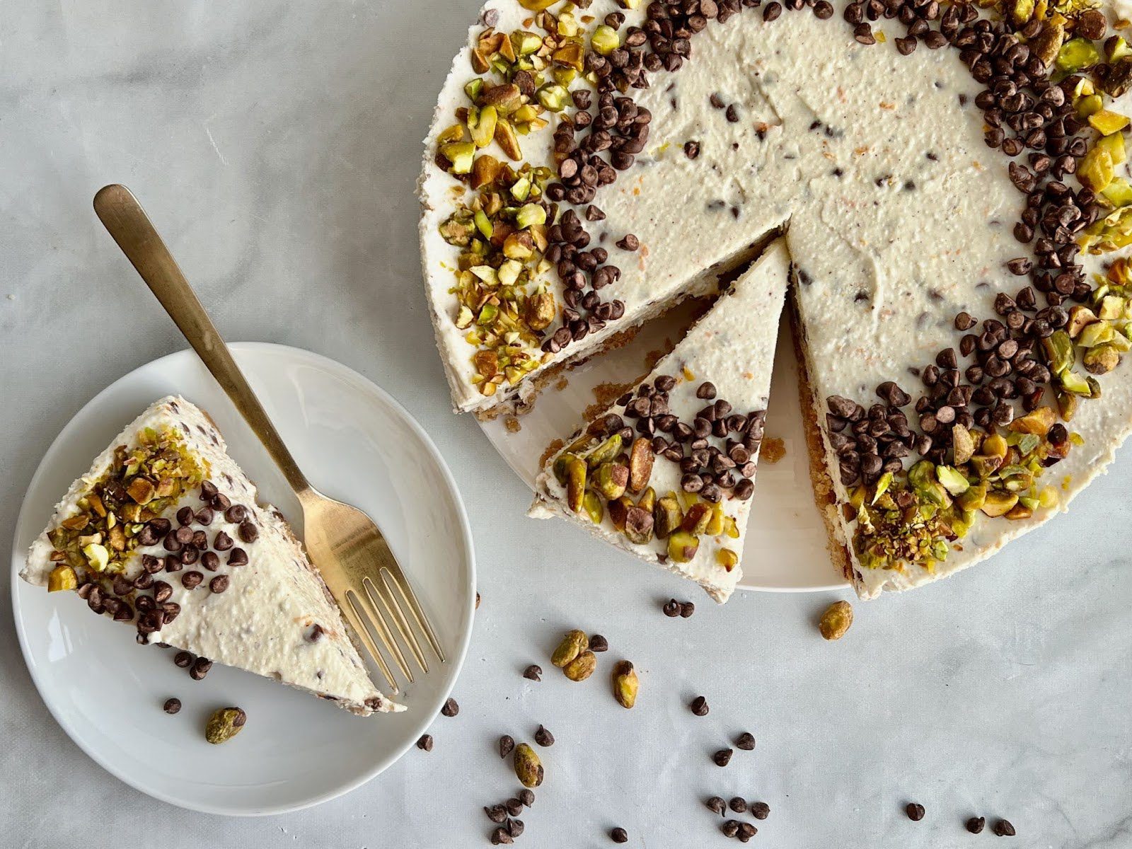 No-Bake Cannoli Cheesecake